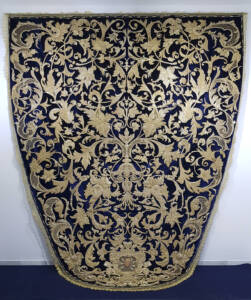 bordados en oro
